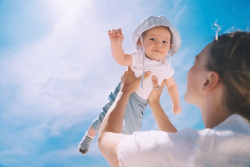 atelier bébé paris maman avec son petit garçon