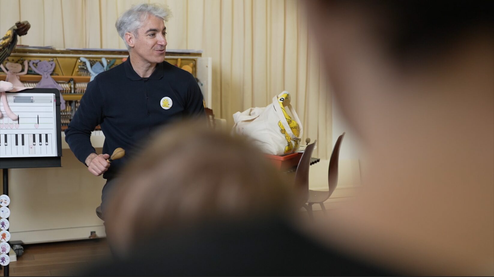 eveil musical maternelle enfant avec instruments de musique