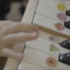 bébé qui joue du piano